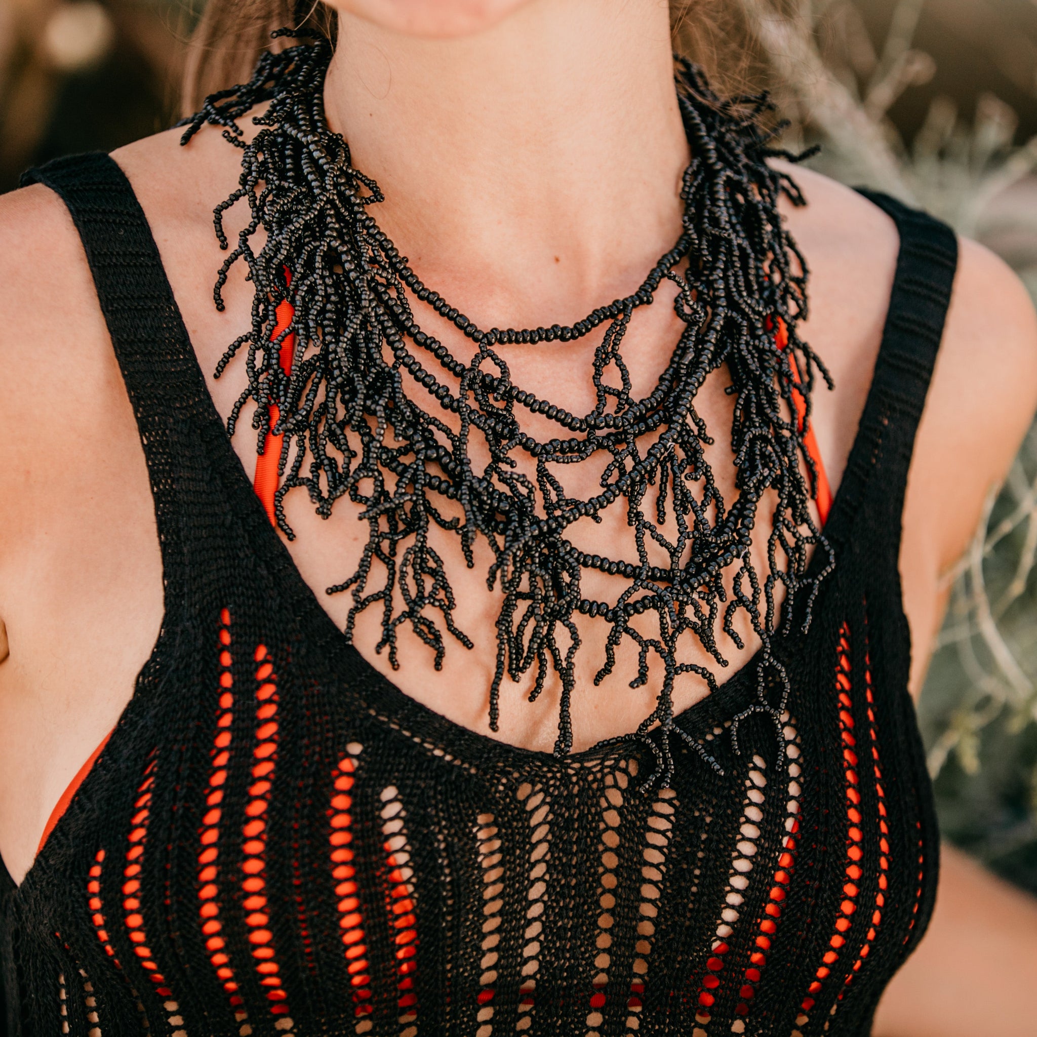 BastianBeachBarcelona_collar coral black 01